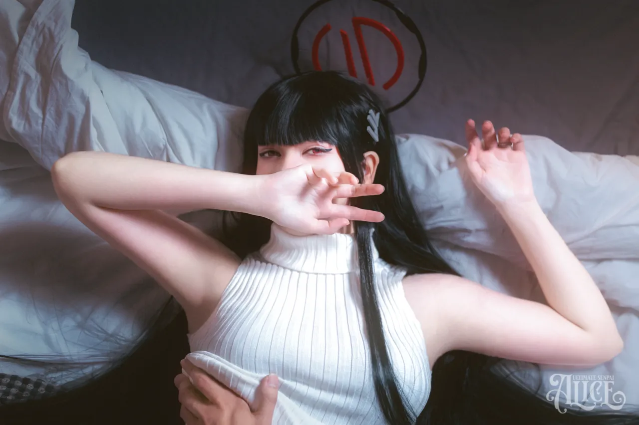 Ultimate Senpai Alice - Rio Ultimate Senpai Alice - Rio