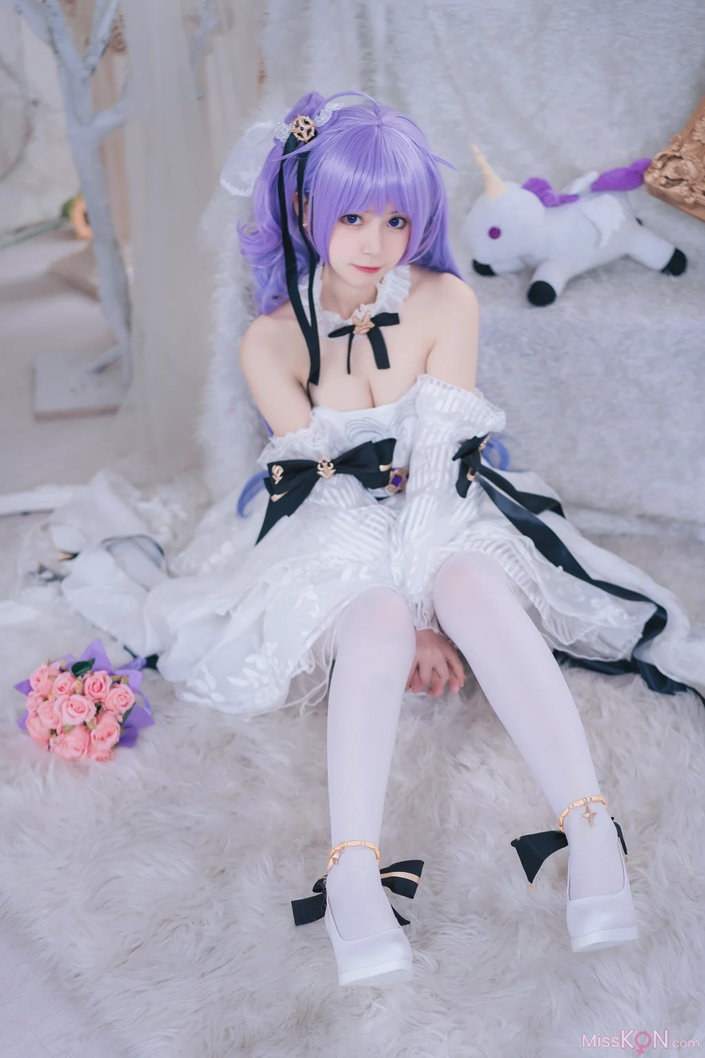Coser@ Cats: Azur Route Unicorn Bride (23 photos) Coser@ Cats: Azur Route Unicorn Bride (23 photos)