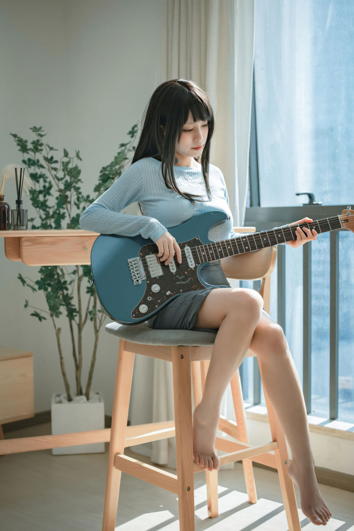 Coser@ Three Unmanned - Guitar Sister (25P) Coser@ Three Unmanned - Guitar Sister (25P)