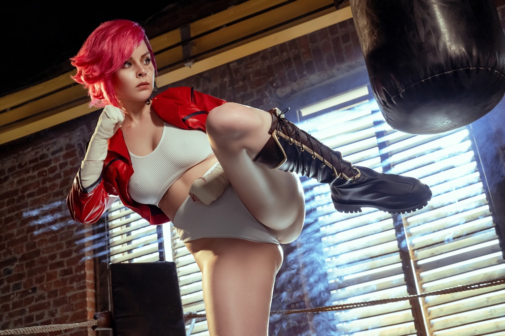Helly von Valentine (Disharmonica) – Vi Arcane Helly von Valentine (Disharmonica) – Vi Arcane