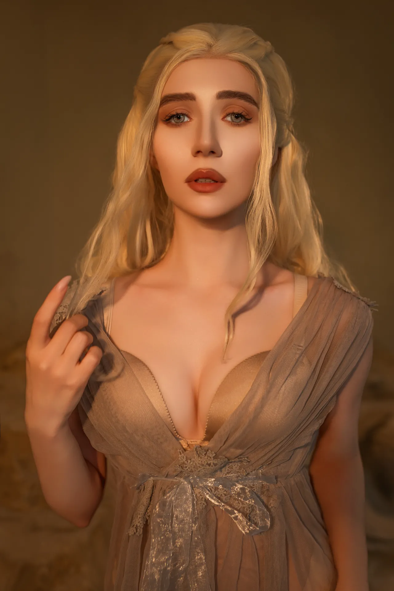 Mik Allen - Daenerys Mik Allen - Daenerys