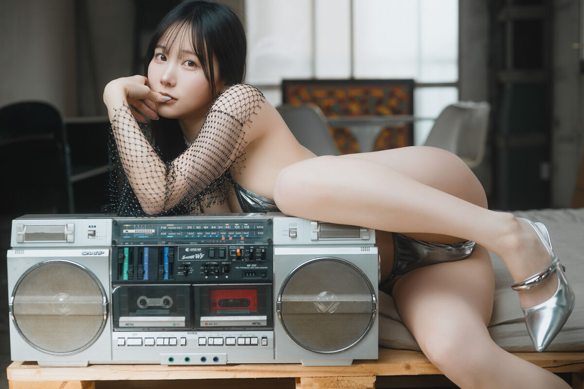 Coser@けん研 けんけん - Silver Photobook Part02 (56P) Coser@けん研 けんけん - Silver Photobook Part02 (56P)