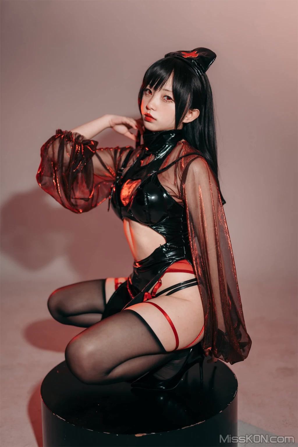 Coser@花铃: 猩红护士 (77 photos) Coser@花铃: 猩红护士 (77 photos)