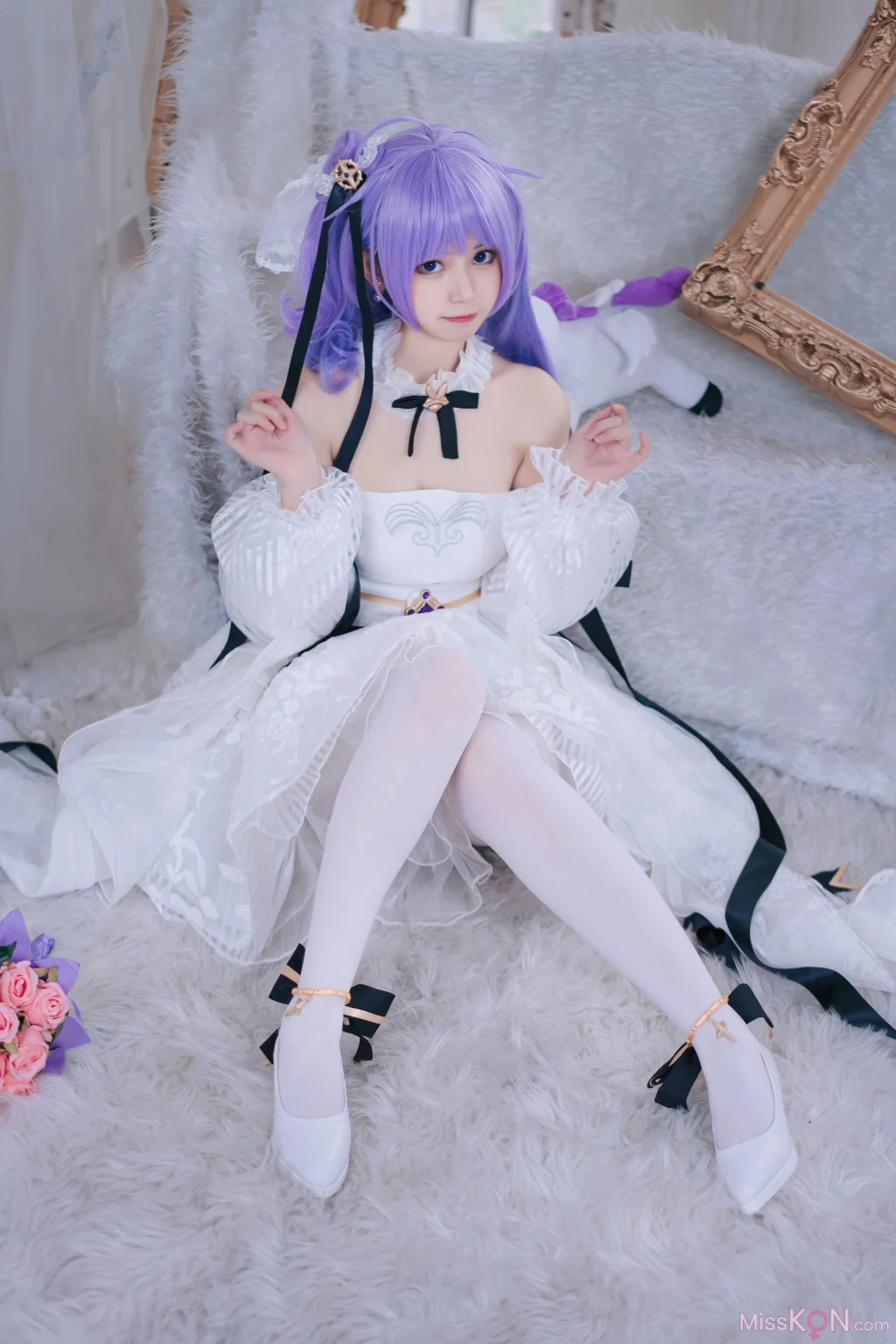Coser@ Cats: Azur Route Unicorn Bride (23 photos) Coser@ Cats: Azur Route Unicorn Bride (23 photos)