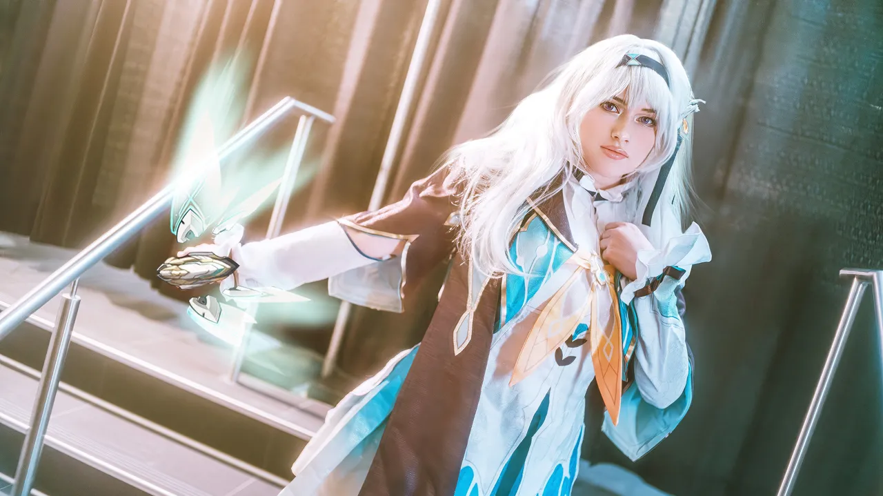 Natalia Kat - Firefly Natalia Kat - Firefly