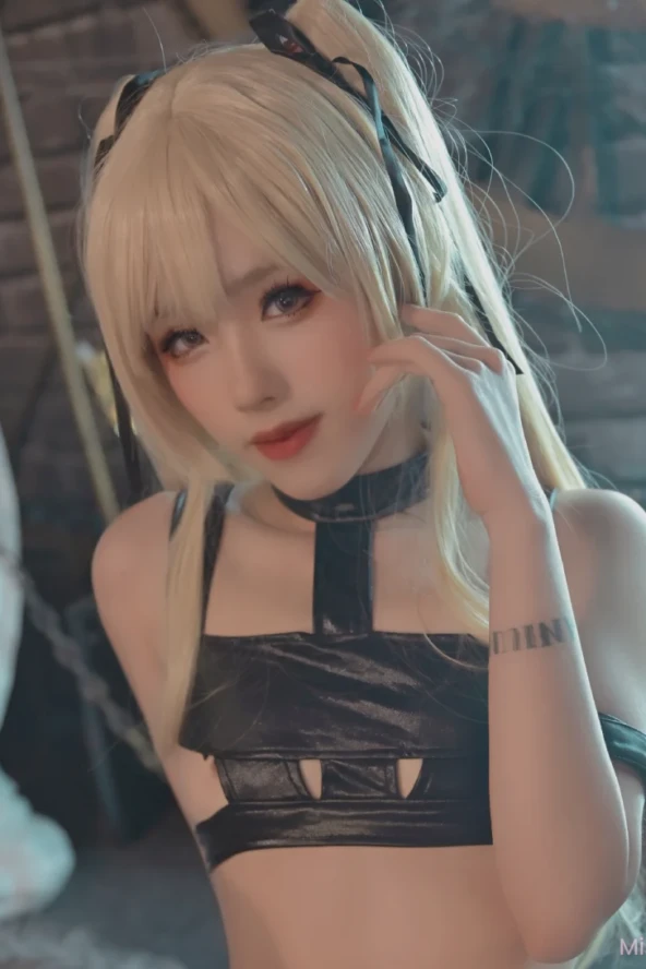 Coser@钛合金TiTi: 英梨梨束缚衣 (16 photos) 5 Coser@钛合金TiTi: 英梨梨束缚衣 (16 photos)