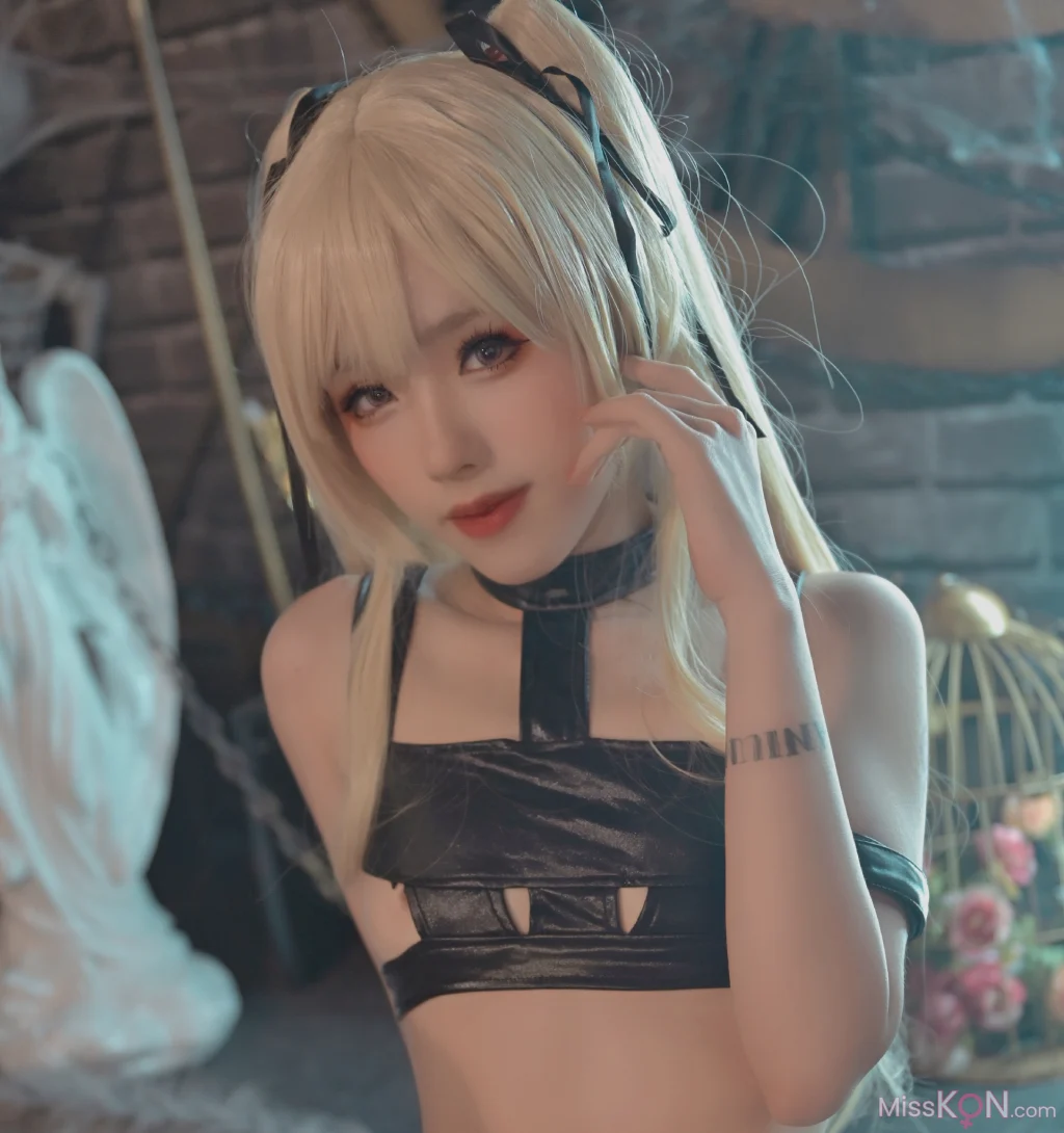 Coser@钛合金TiTi: 英梨梨束缚衣 (16 photos) Coser@钛合金TiTi: 英梨梨束缚衣 (16 photos)