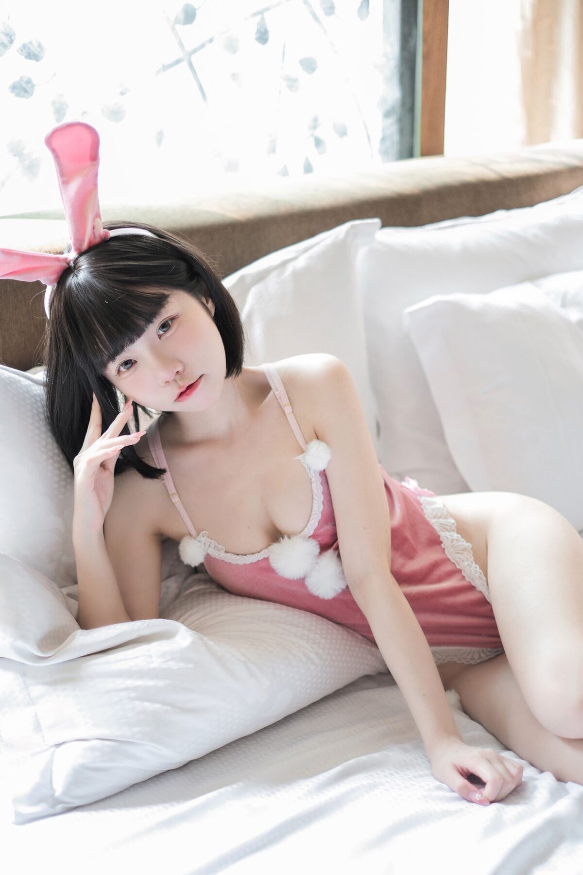 Coser@ Coco White Rabbit - Pure Desire Bunny Girl (51P) Coser@ Coco White Rabbit - Pure Desire Bunny Girl (51P)