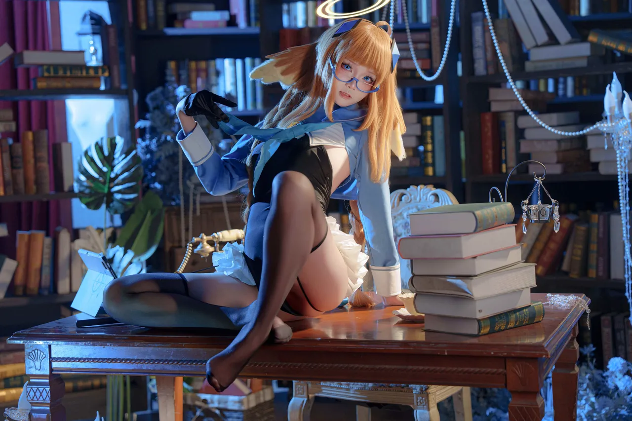 Aiwest - Blue Archive Shimiko Aiwest - Blue Archive Shimiko