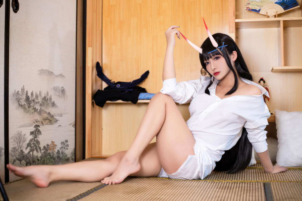 Coser@ LoLiSAMA - Azur Route - Noshiro Shirt (74P) Coser@ LoLiSAMA - Azur Route - Noshiro Shirt (74P)