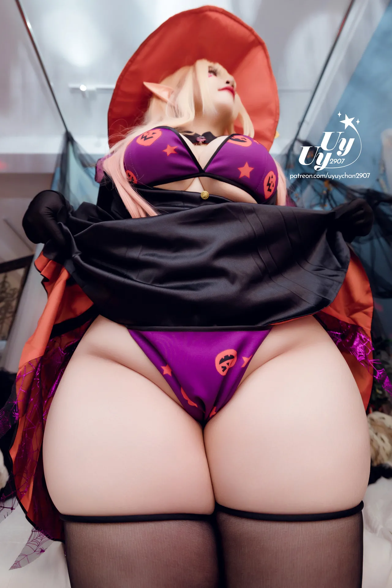 UyUy - Witch Marin UyUy - Witch Marin