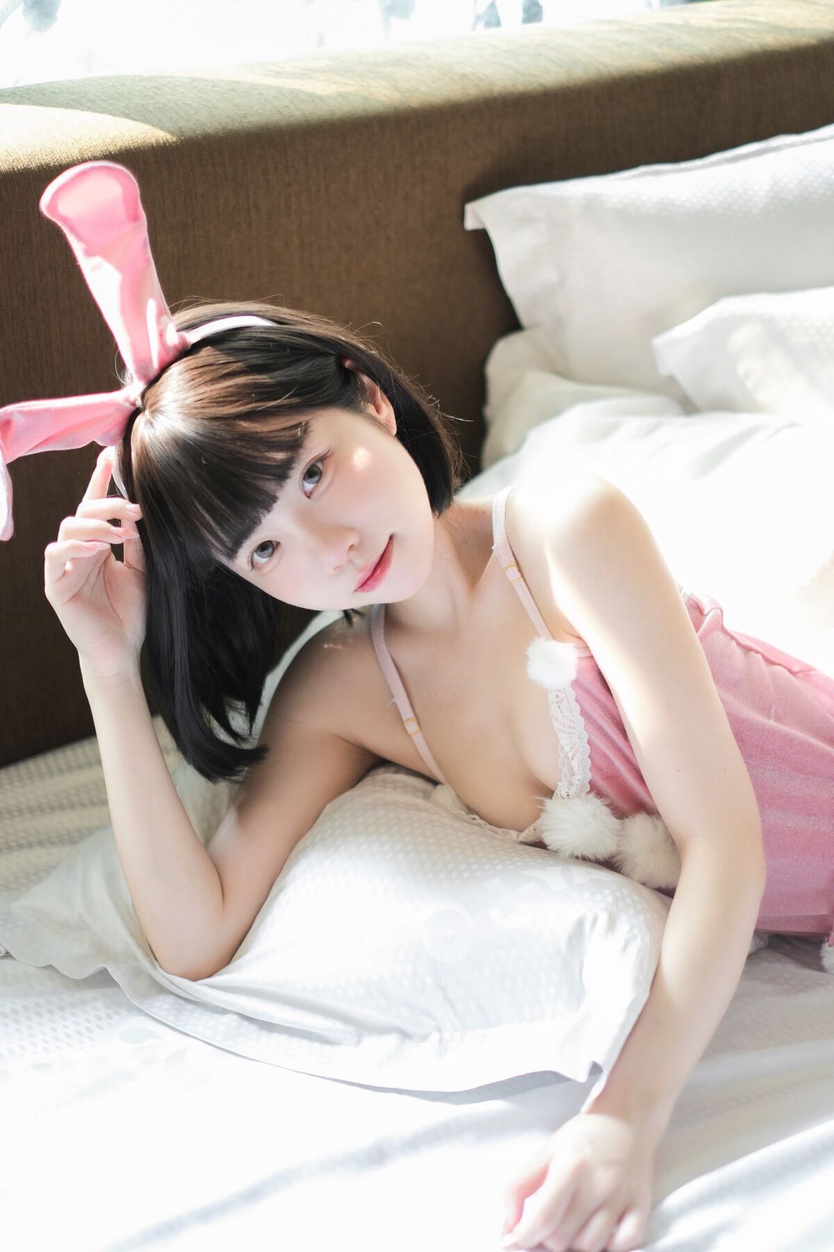 Coser@ Coco White Rabbit - Pure Desire Bunny Girl (51P) Coser@ Coco White Rabbit - Pure Desire Bunny Girl (51P)