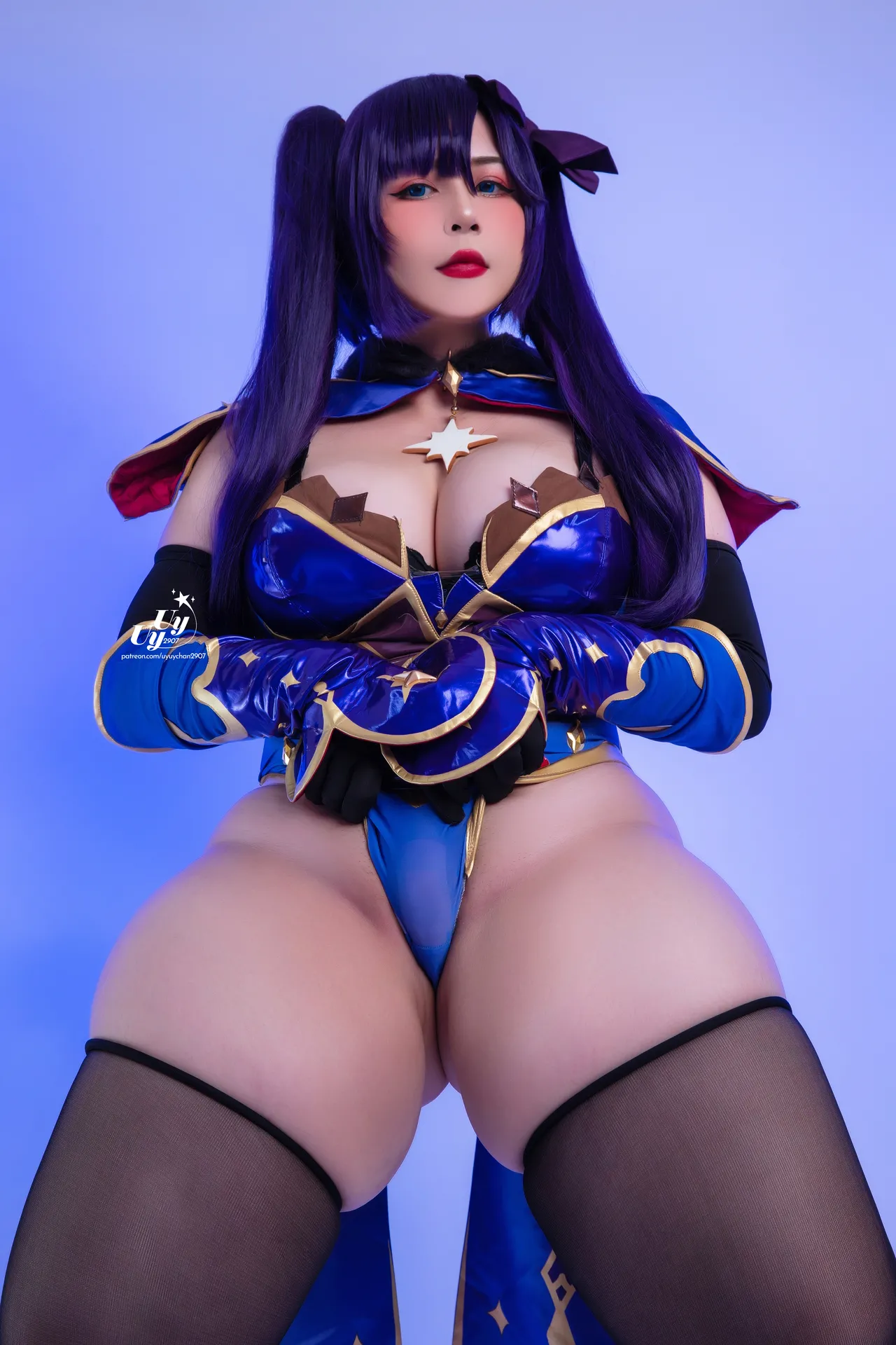 UyUy - Mona 2 UyUy - Mona 2