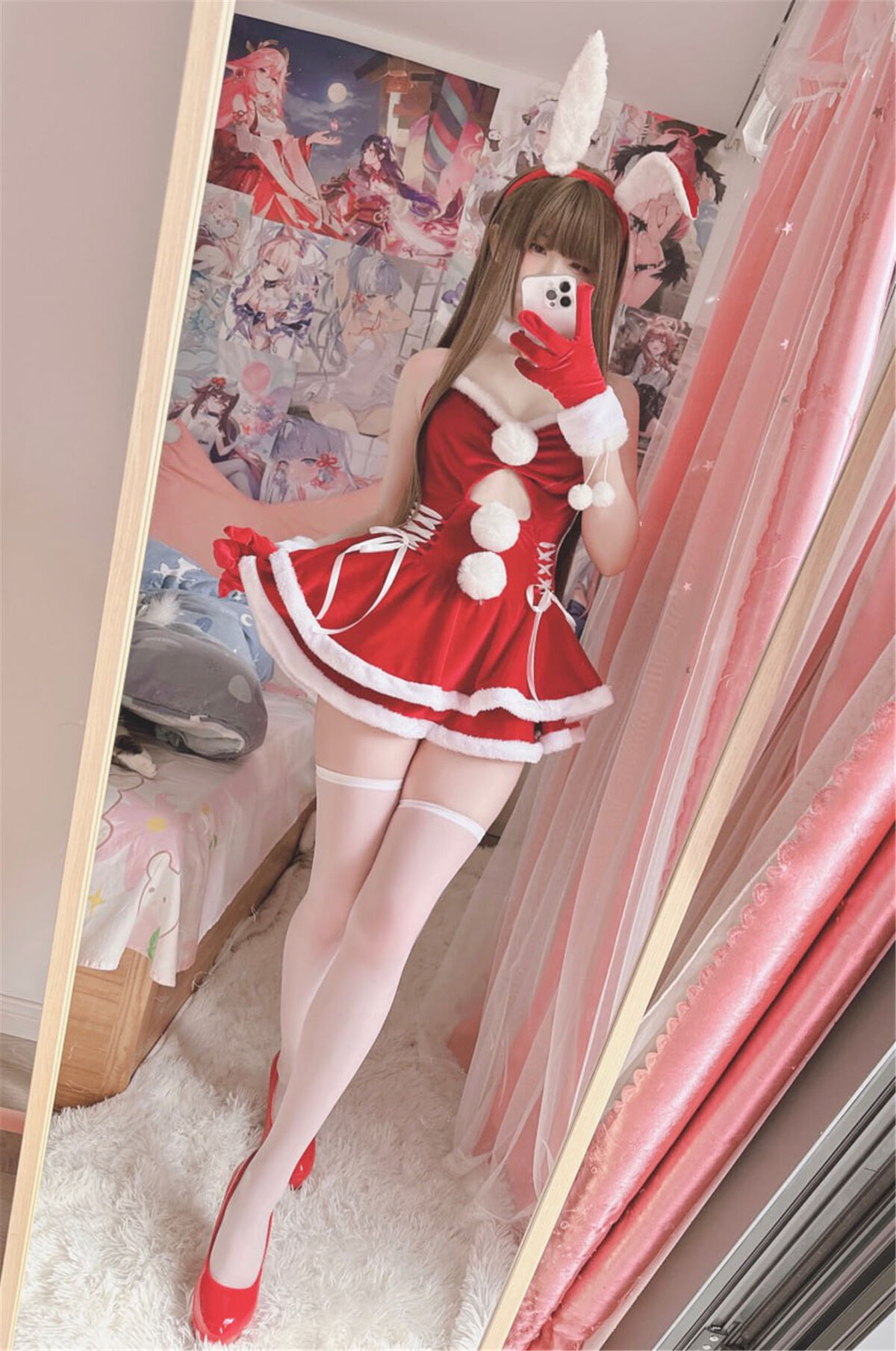 Coser@ Xi Dumb - Bunny Santa (19P - 2V) Coser@ Xi Dumb - Bunny Santa (19P - 2V)