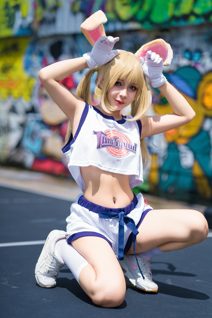 Umeko J – Lola Bunny Umeko J – Lola Bunny