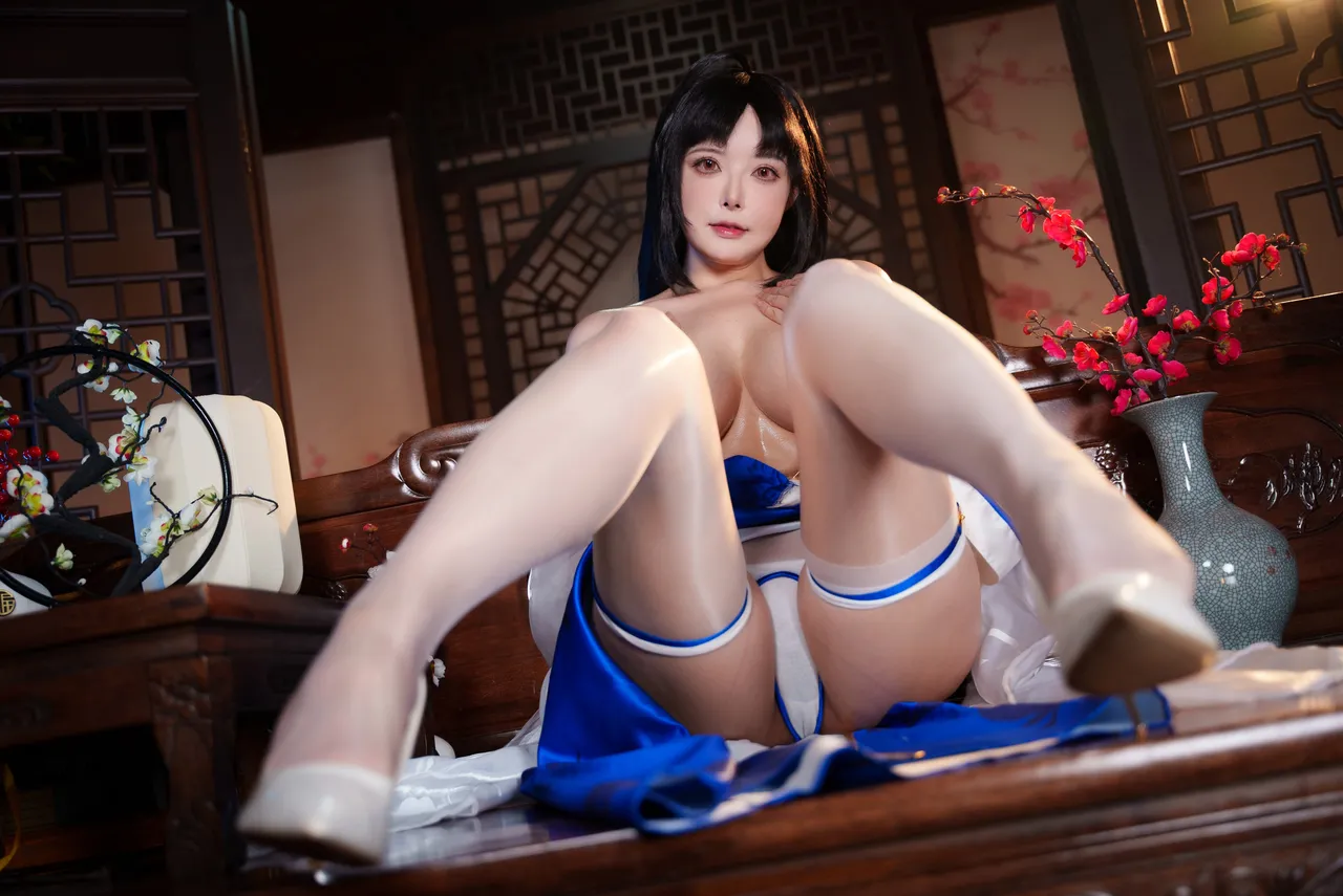 Autumn and Corgi - Azur Lane Ding Autumn and Corgi - Azur Lane Ding