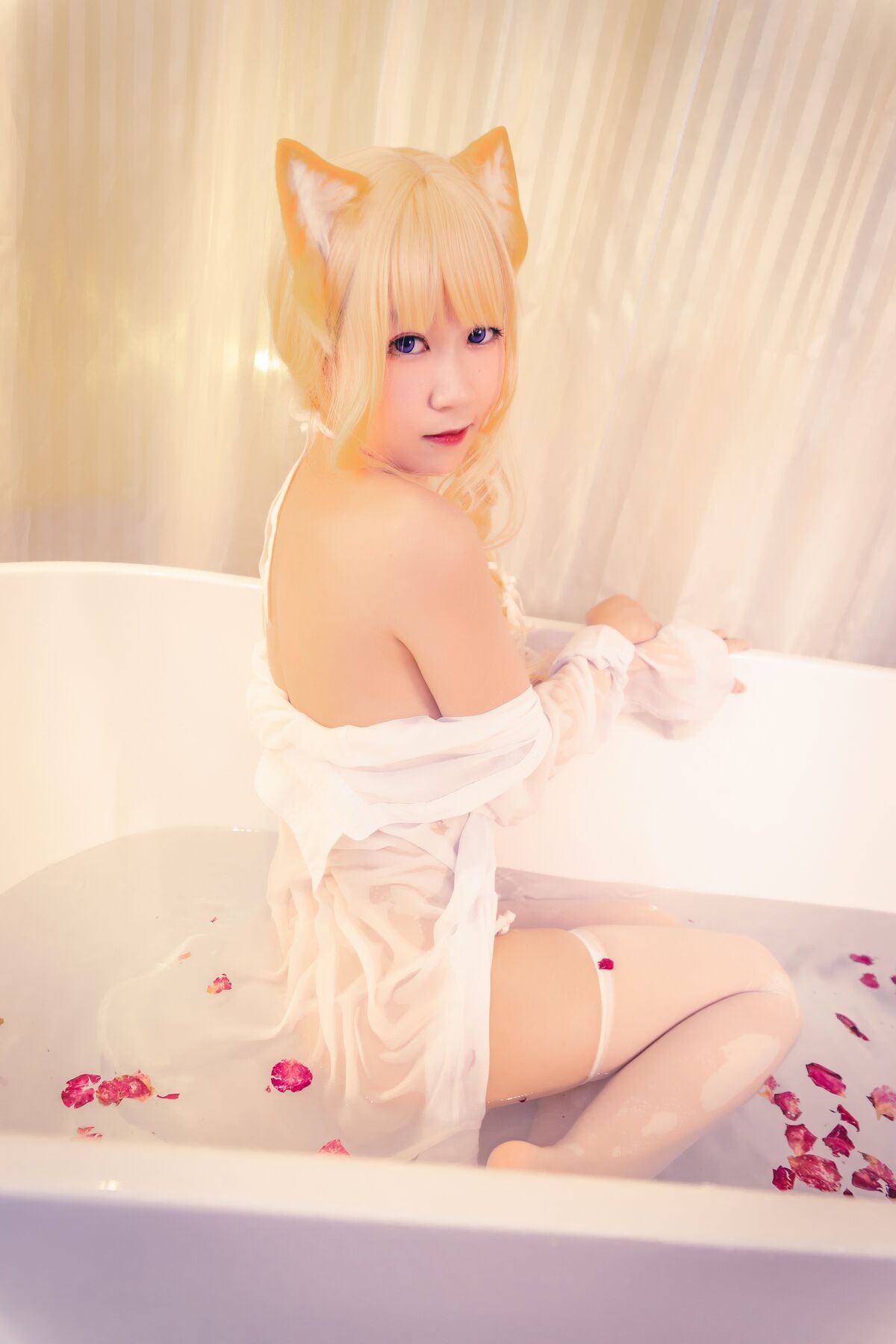 Coser@流年不停_w - 浴缸猫咪 Coser@流年不停_w - 浴缸猫咪