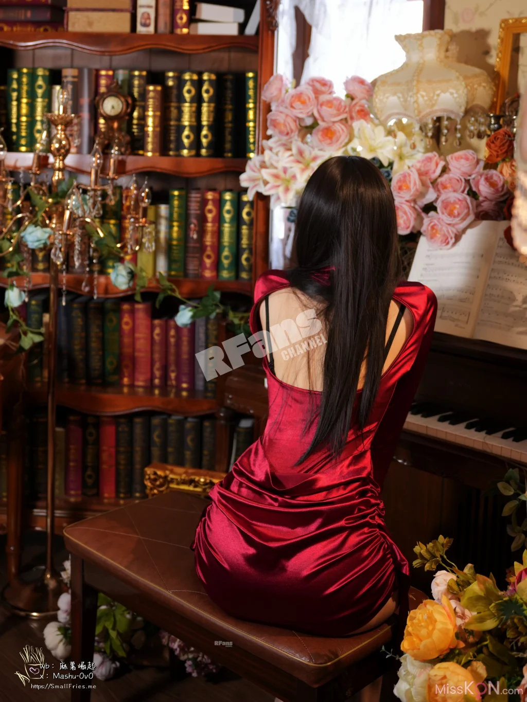 Coser@ Mochi is delicious: Burgundy Praise (47 photos) Coser@ Mochi is delicious: Burgundy Praise (47 photos)