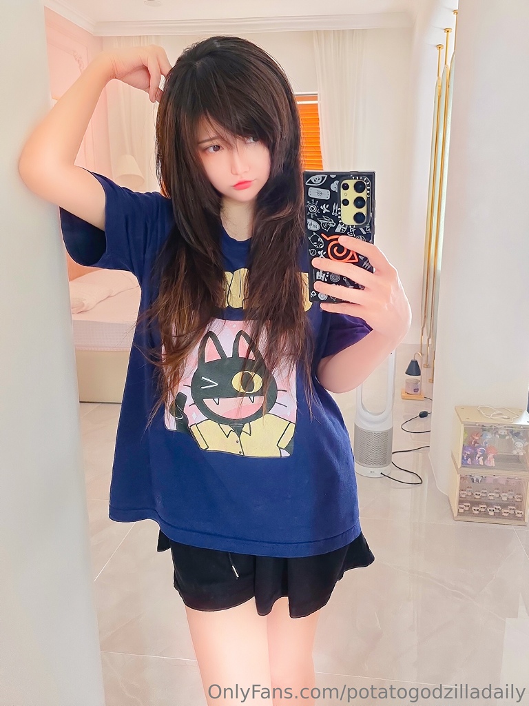 Potato Godzilla – OnlyFans Nude Sep 1-30, 2024 Potato Godzilla – OnlyFans Nude Sep 1-30, 2024