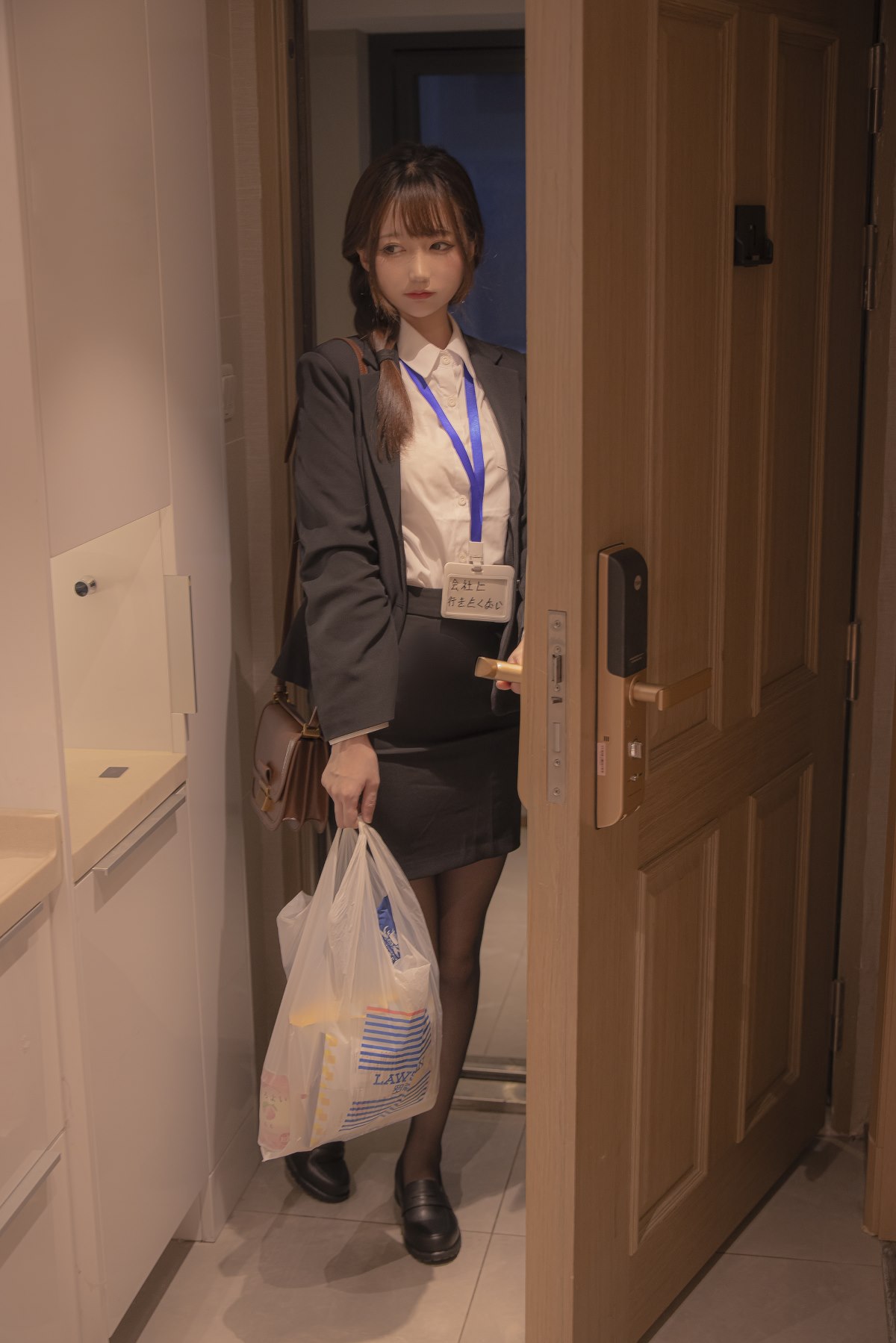 Coser@NAGISA Demon Throat - 醉酒的办公室女郎 A Coser@NAGISA Demon Throat - 醉酒的办公室女郎 A