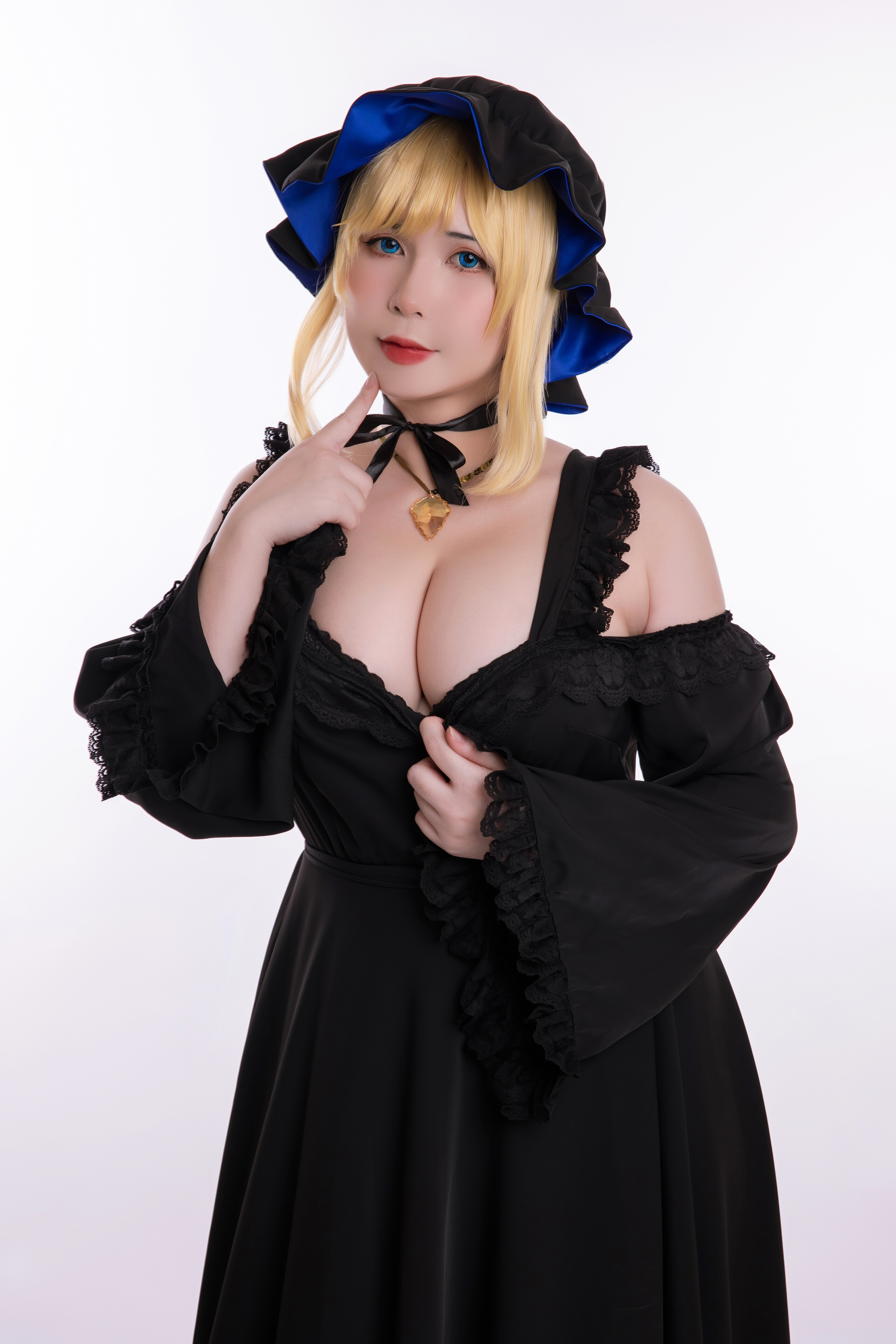 UyUy - Alice UyUy - Alice