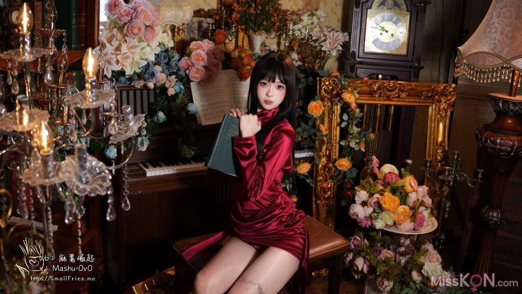 Coser@ Mochi is delicious: Burgundy Praise (47 photos) Coser@ Mochi is delicious: Burgundy Praise (47 photos)