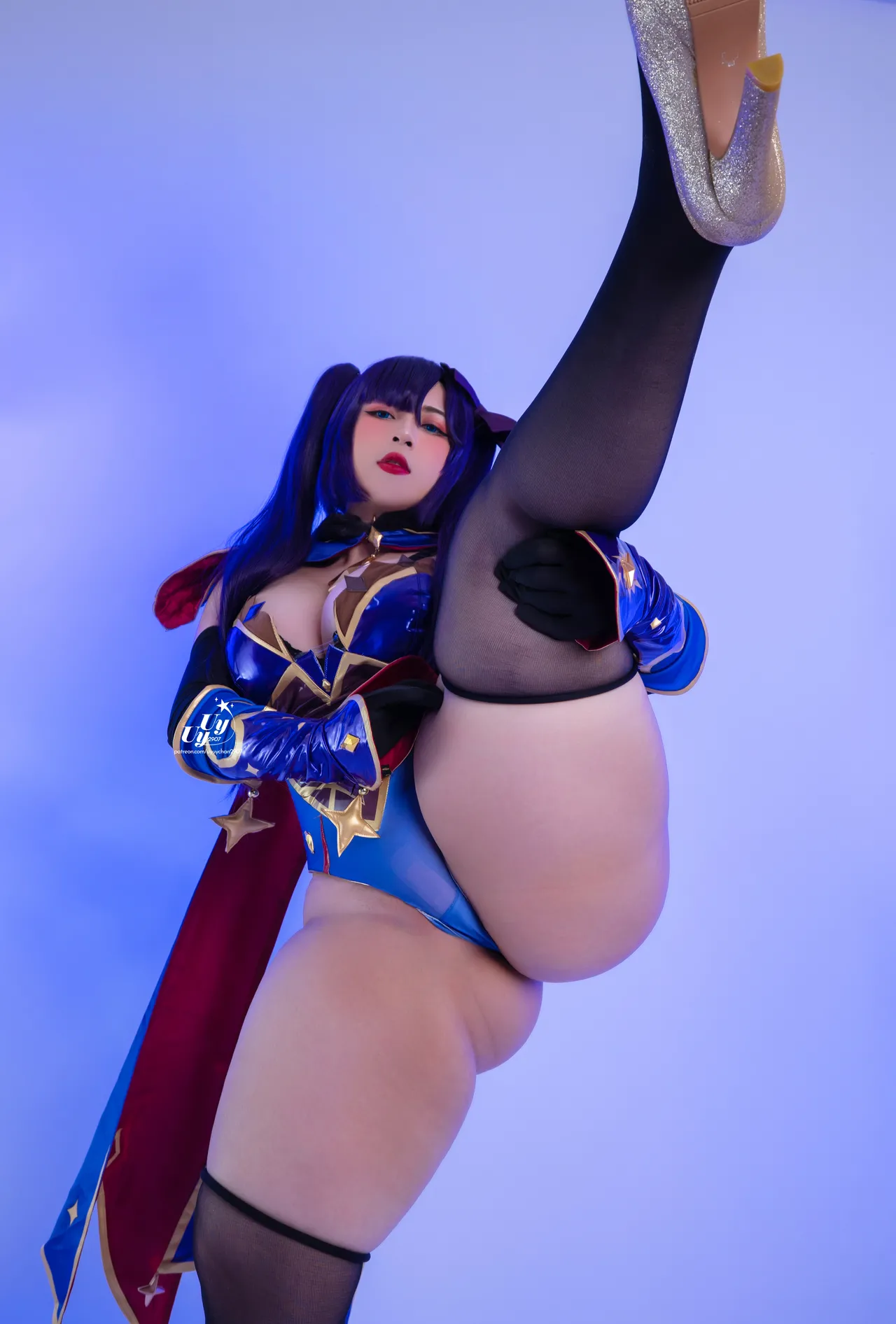 UyUy - Mona 2 UyUy - Mona 2
