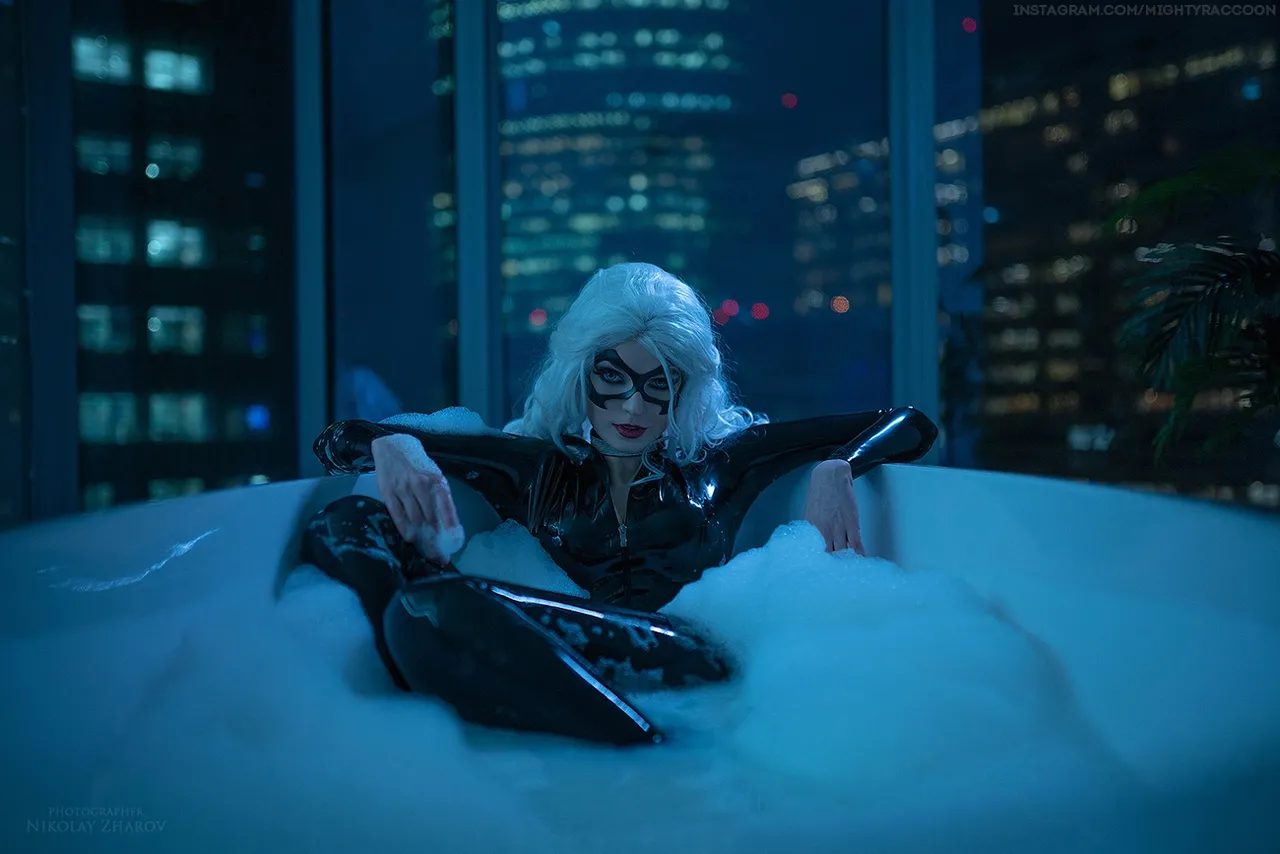 MightyRaccoon - Black Cat MightyRaccoon - Black Cat