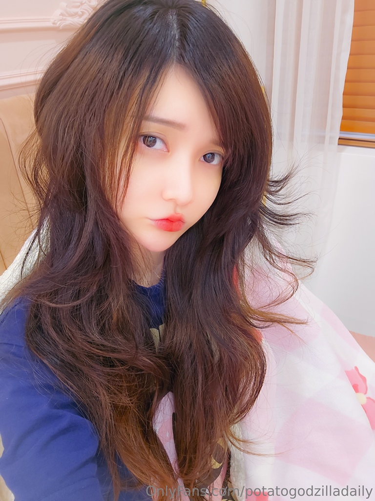 Potato Godzilla – OnlyFans Nude Sep 1-30, 2024 Potato Godzilla – OnlyFans Nude Sep 1-30, 2024