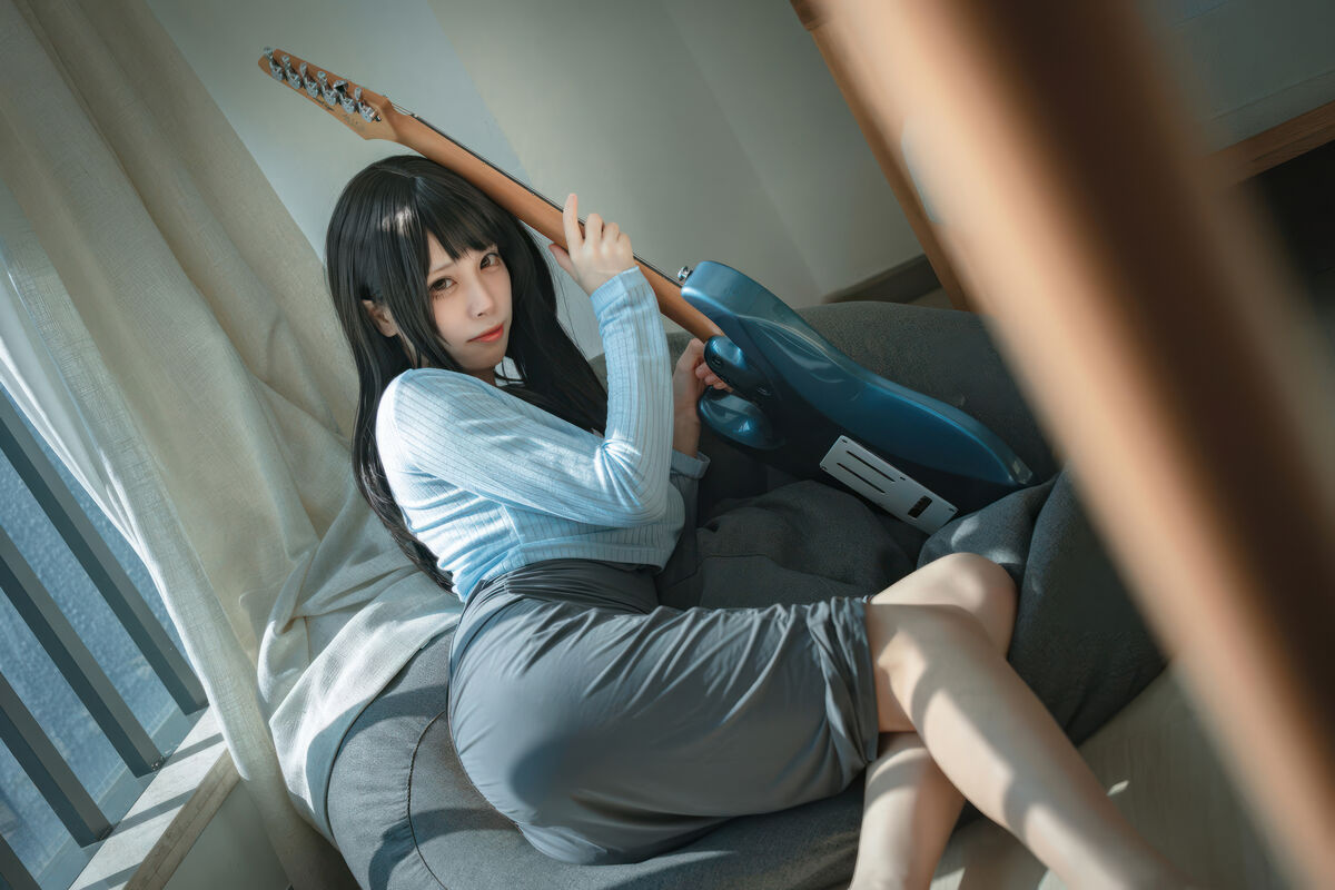 Coser@ Three Unmanned - Guitar Sister (25P) Coser@ Three Unmanned - Guitar Sister (25P)