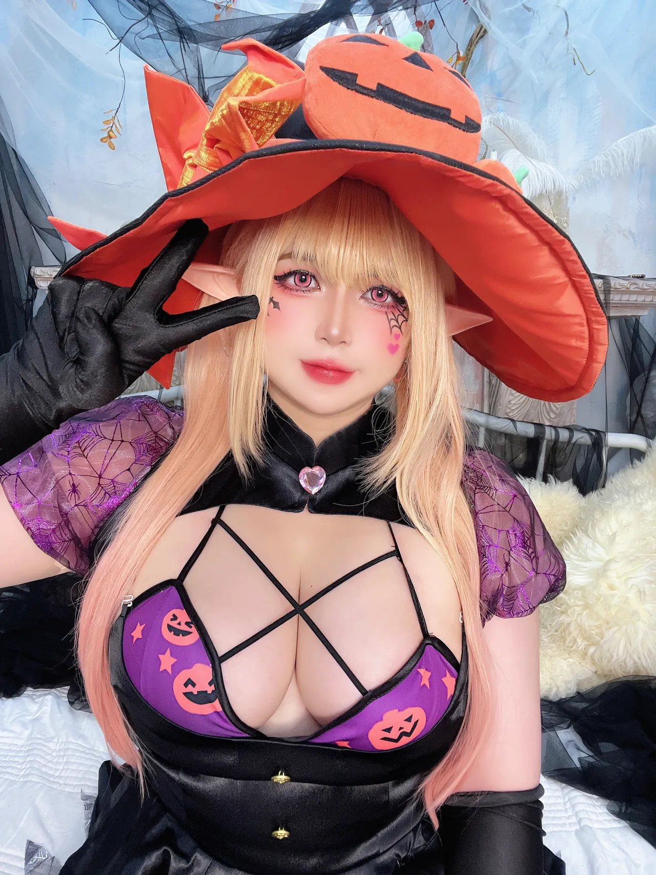 UyUy - Witch Marin UyUy - Witch Marin