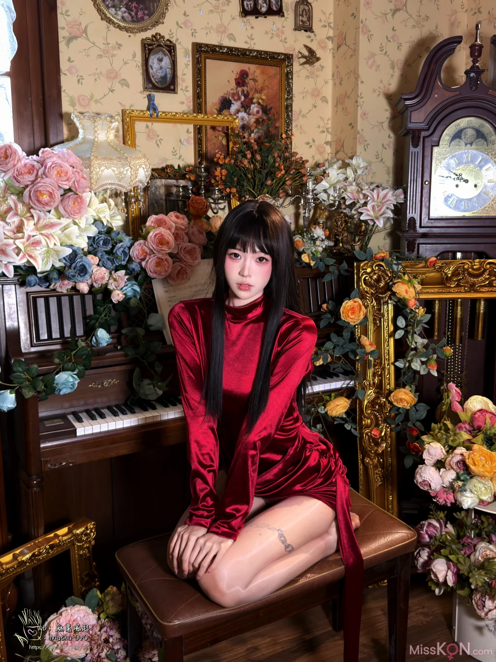 Coser@ Mochi is delicious: Burgundy Praise (47 photos) Coser@ Mochi is delicious: Burgundy Praise (47 photos)