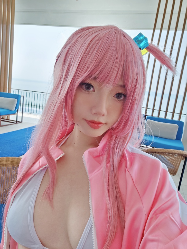 Messie Huang – Bocchi Swimsuit Messie Huang – Bocchi Swimsuit
