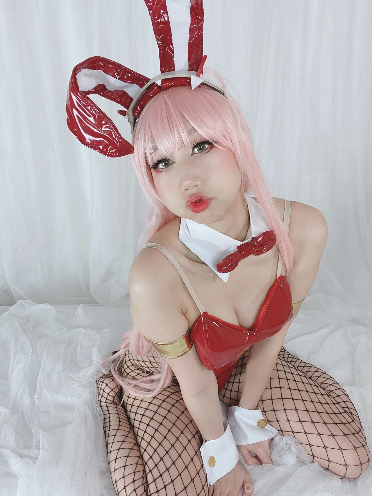 Danisaurz - Bunny Zero Two Danisaurz - Bunny Zero Two