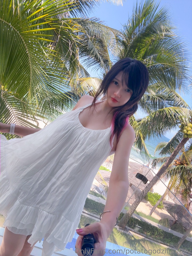 Potato Godzilla – OnlyFans Nude Sep 1-30, 2025 Potato Godzilla – OnlyFans Nude Sep 1-30, 2025