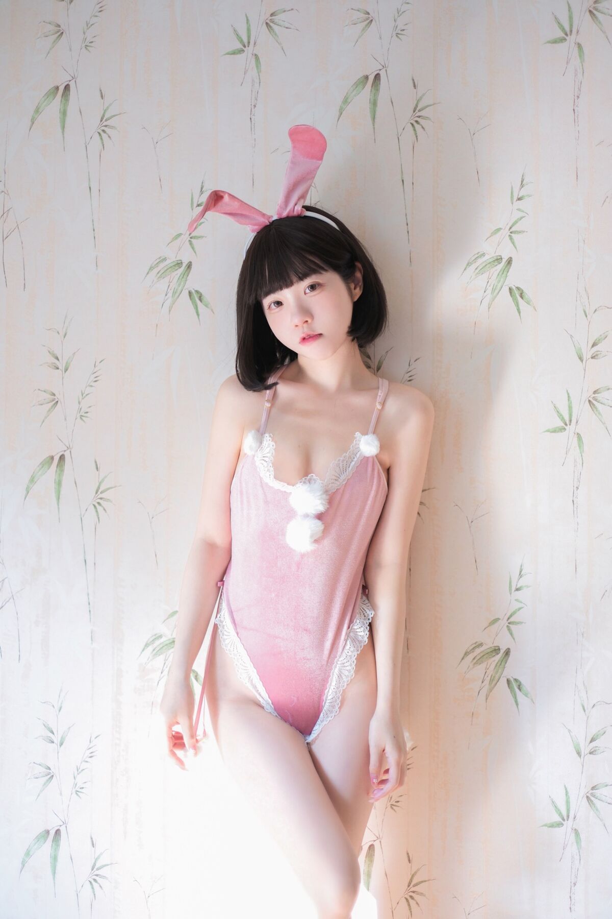 Coser@ Coco White Rabbit - Pure Desire Bunny Girl (51P) Coser@ Coco White Rabbit - Pure Desire Bunny Girl (51P)