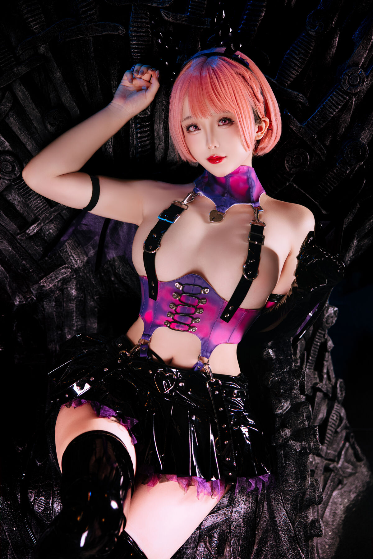 Coser@ Hinaji - New Succubus (54P) Coser@ Hinaji - New Succubus (54P)