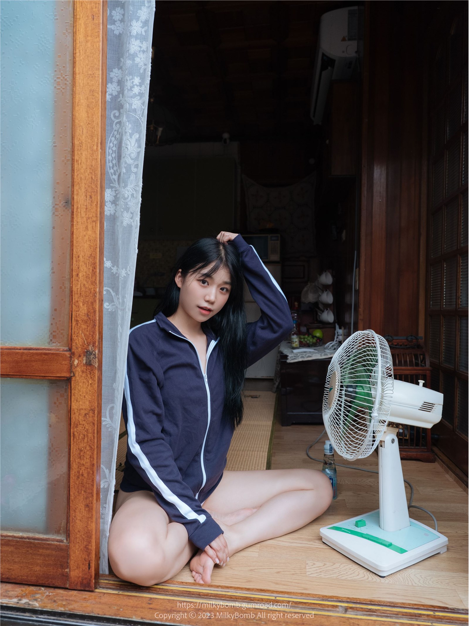 MilkyBomb - Yui Vol.002 - Tracksuit 1 MilkyBomb - Yui Vol.002 - Tracksuit 1