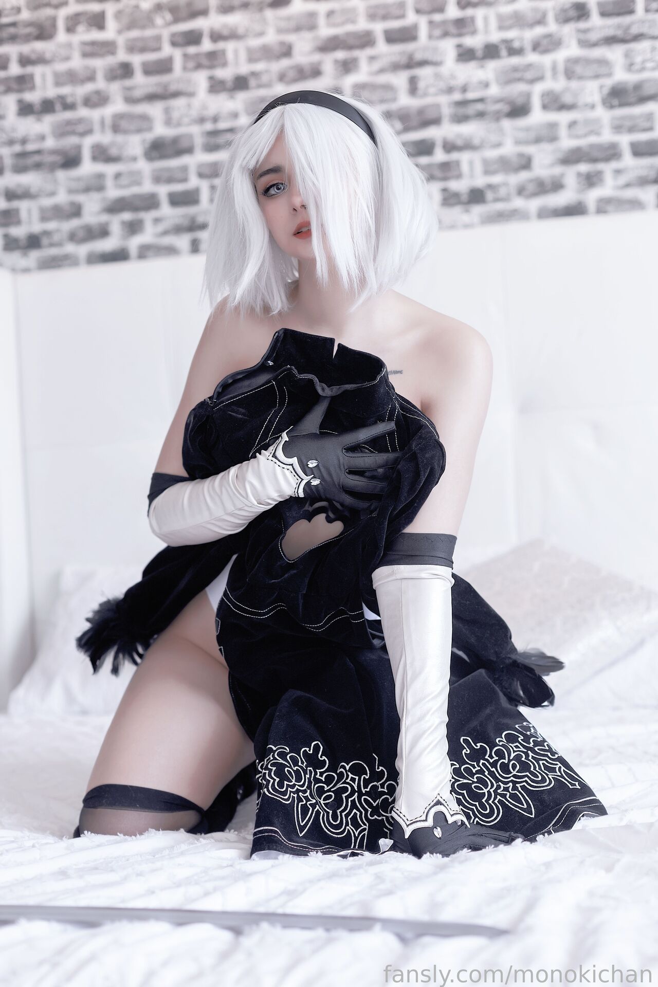 Monoki Chan - 2B Monoki Chan - 2B