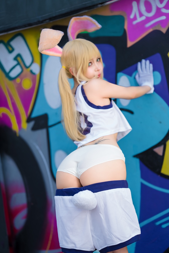 Umeko J – Lola Bunny Umeko J – Lola Bunny