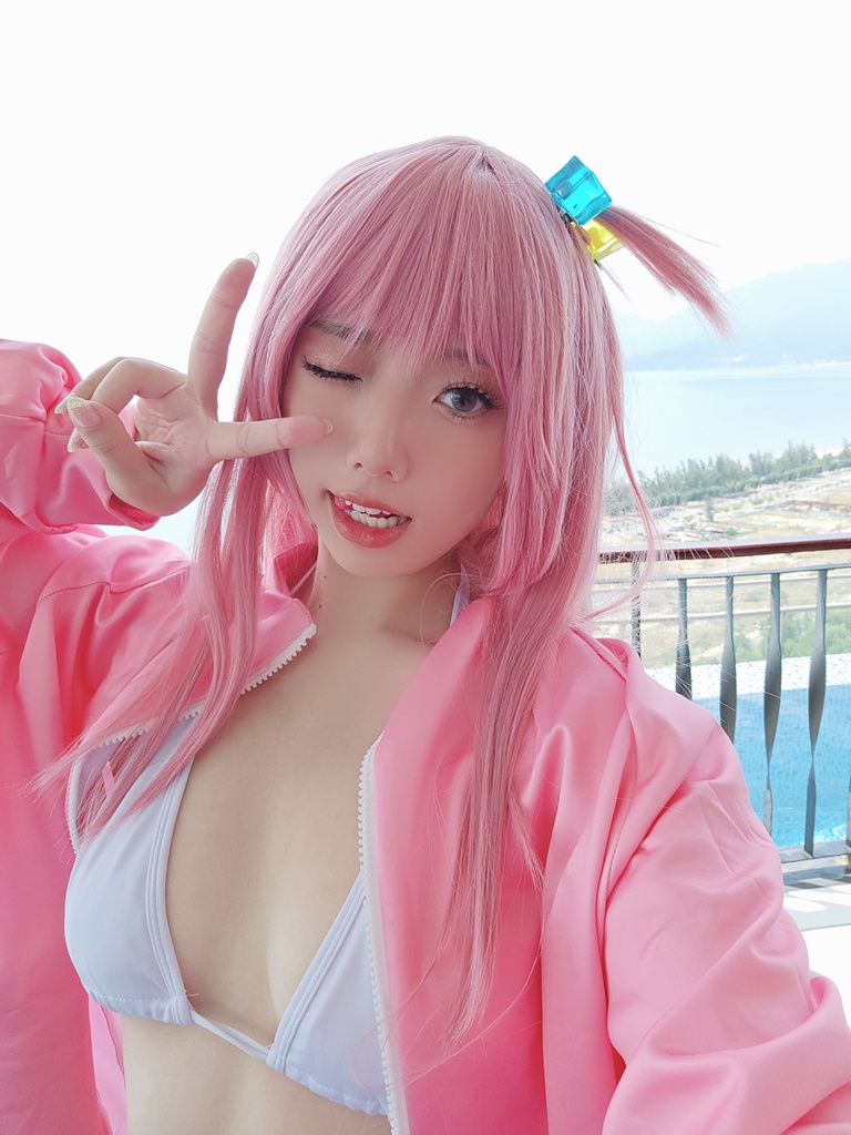 Messie Huang – Bocchi Swimsuit Messie Huang – Bocchi Swimsuit