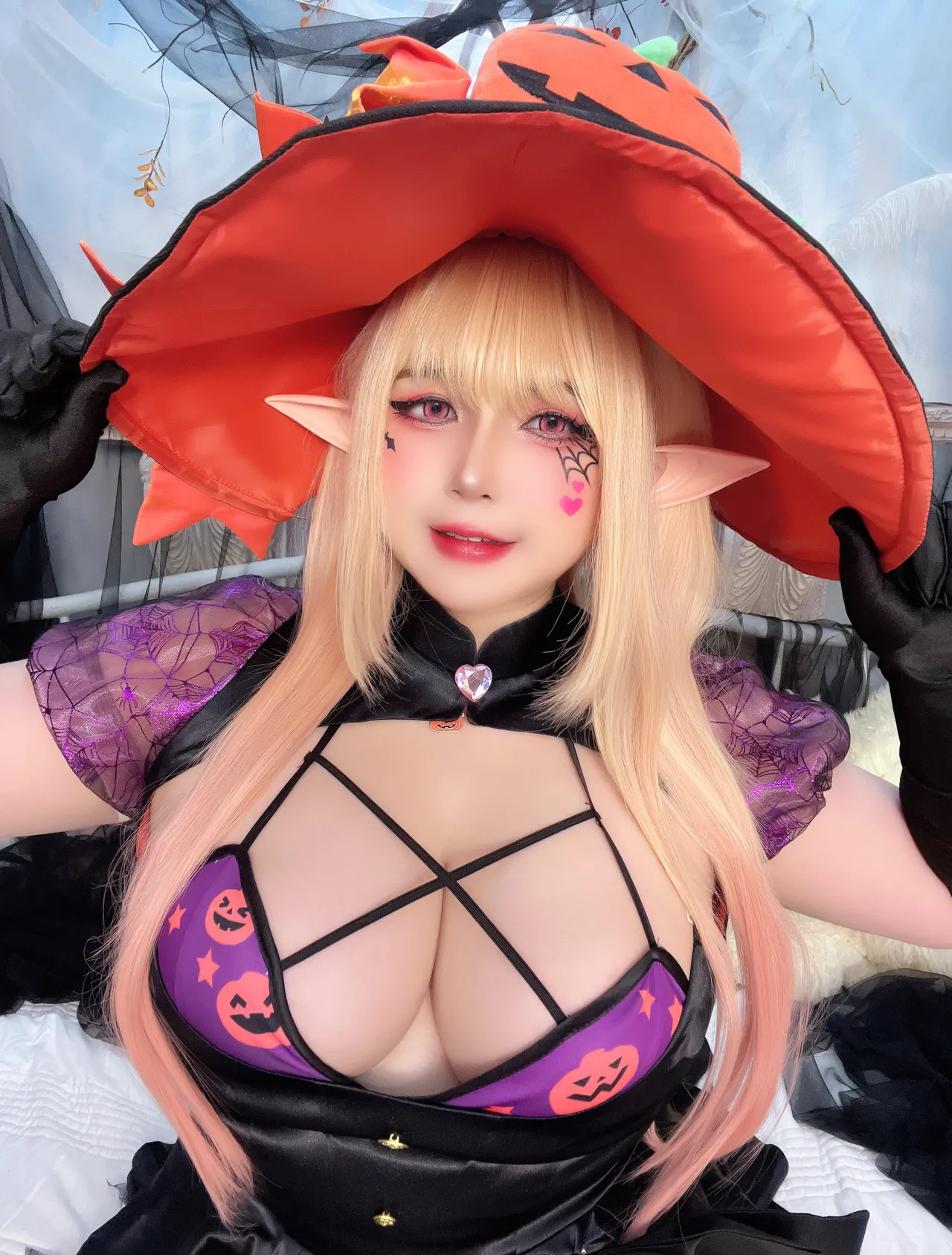 UyUy - Witch Marin UyUy - Witch Marin