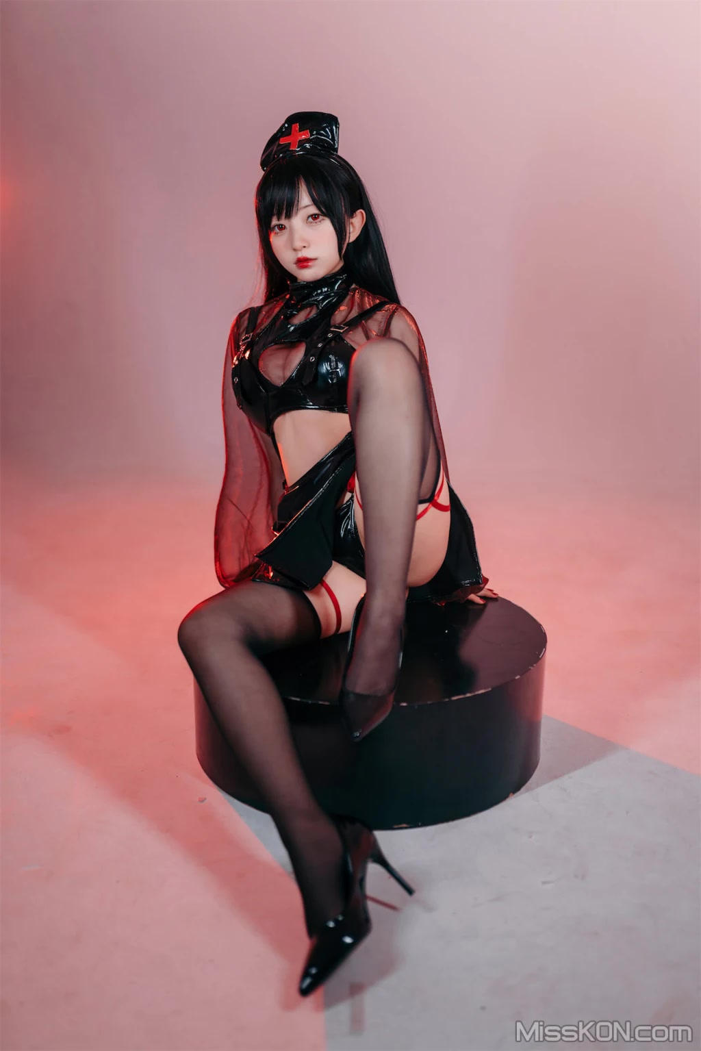 Coser@花铃: 猩红护士 (77 photos) Coser@花铃: 猩红护士 (77 photos)