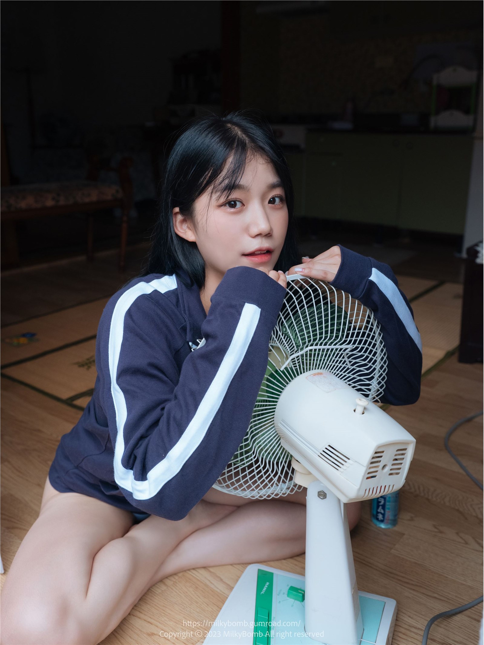 MilkyBomb - Yui Vol.002 - Tracksuit 1 MilkyBomb - Yui Vol.002 - Tracksuit 1