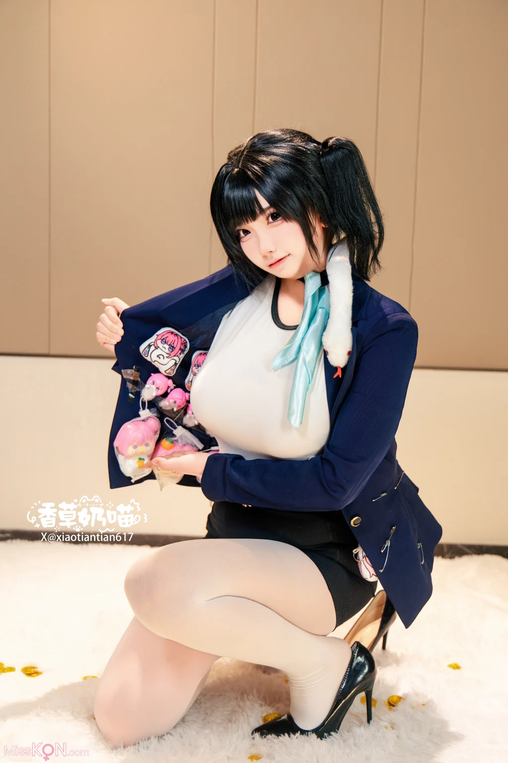 Coser@香草奶喵: 索拉 (136 photos + 22 videos) Coser@香草奶喵: 索拉 (136 photos + 22 videos)
