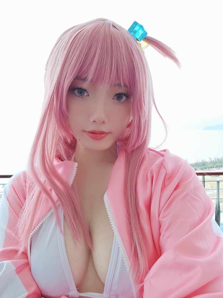 Messie Huang – Bocchi Swimsuit Messie Huang – Bocchi Swimsuit
