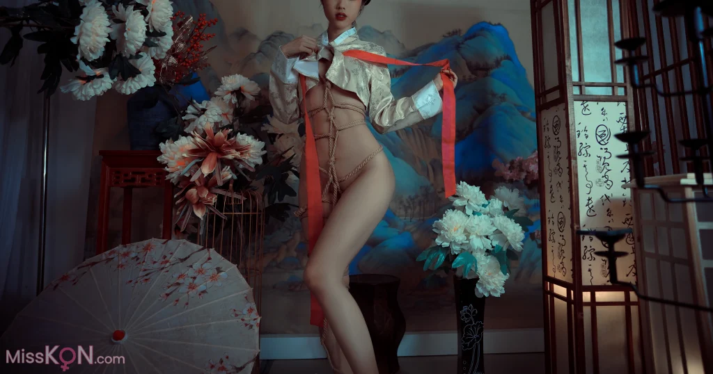 Coser@钛合金TiTi: 霜花店 (55 photos + 1 video) Coser@钛合金TiTi: 霜花店 (55 photos + 1 video)