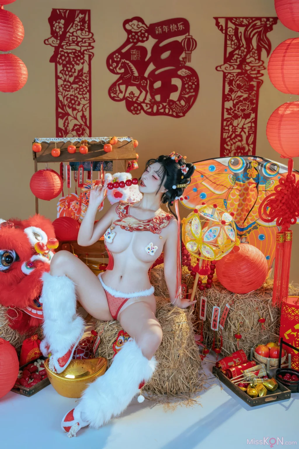 Coser@yuuhui Yuhui: 2026 Chinese New Year Special Lion Dance Girl (131 photos + 2 videos) Coser@yuuhui Yuhui: 2026 Chinese New Year Special Lion Dance Girl (131 photos + 2 videos)