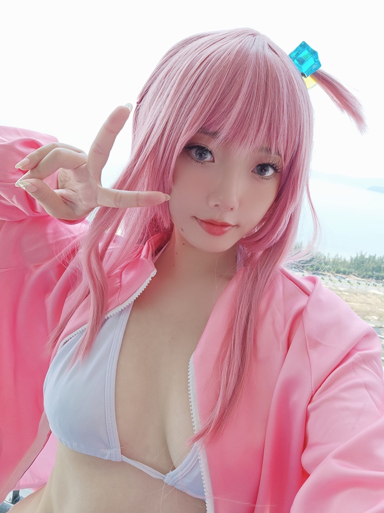 Messie Huang – Bocchi Swimsuit Messie Huang – Bocchi Swimsuit