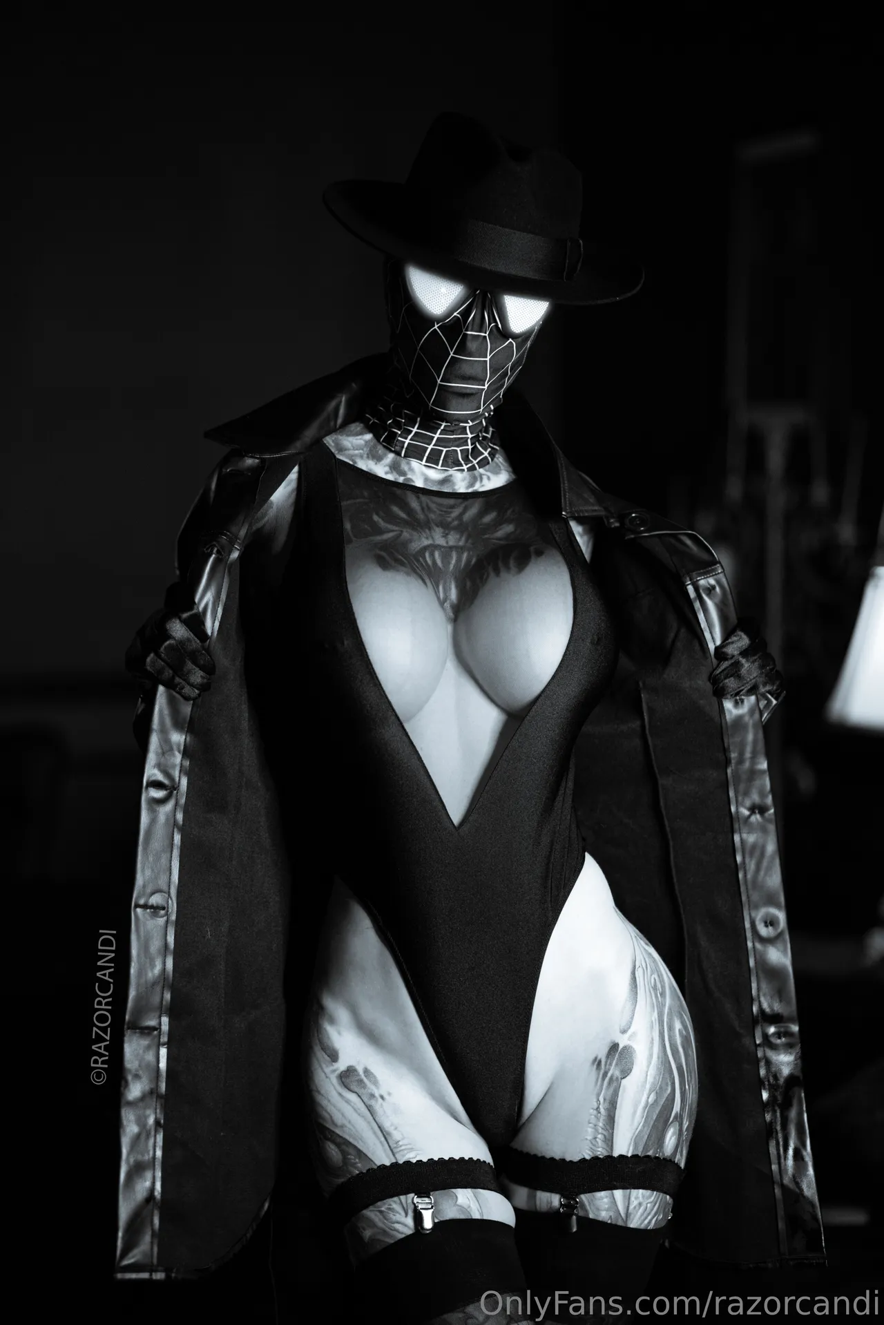 Razor Candi - Spider Noir Razor Candi - Spider Noir